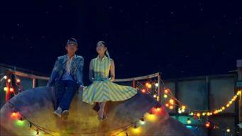 天台的月光,清辉如梦